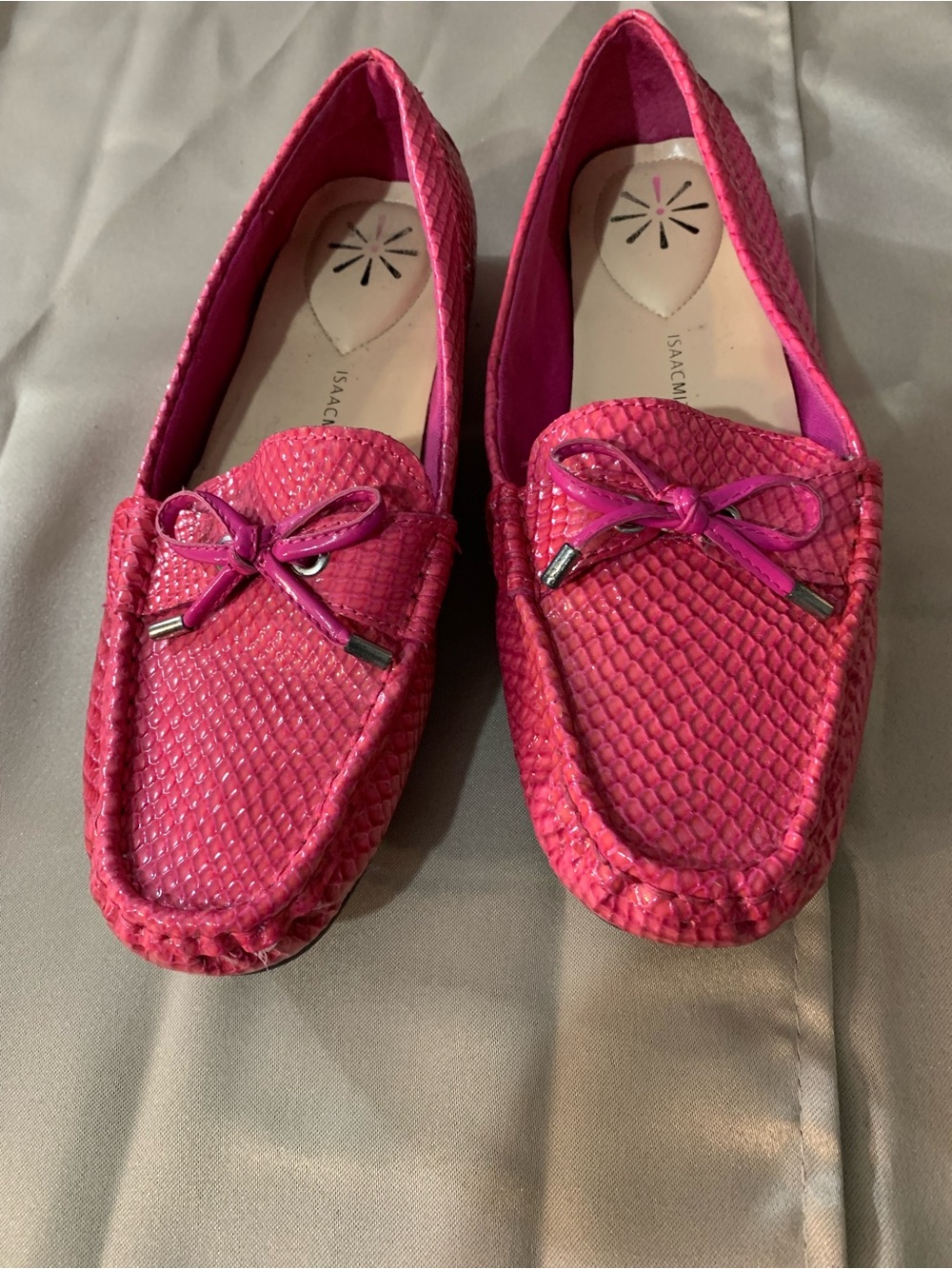 Isaac Mizrahi Bright Pink Textured Moccasin Loafers A/3